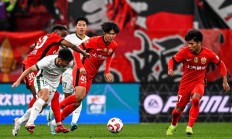 九游体育APP-包含里昂遭遇劲敌连败，争冠形势艰难的词条