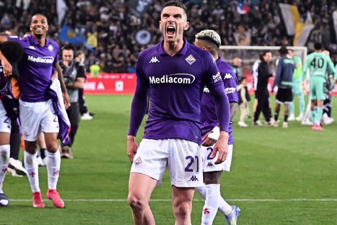 罗马客场逆转佛罗伦萨，取得三分