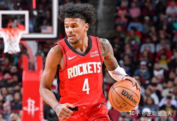 格林今晚发挥抢眼，帮助球队击败了竞争对手的简单介绍