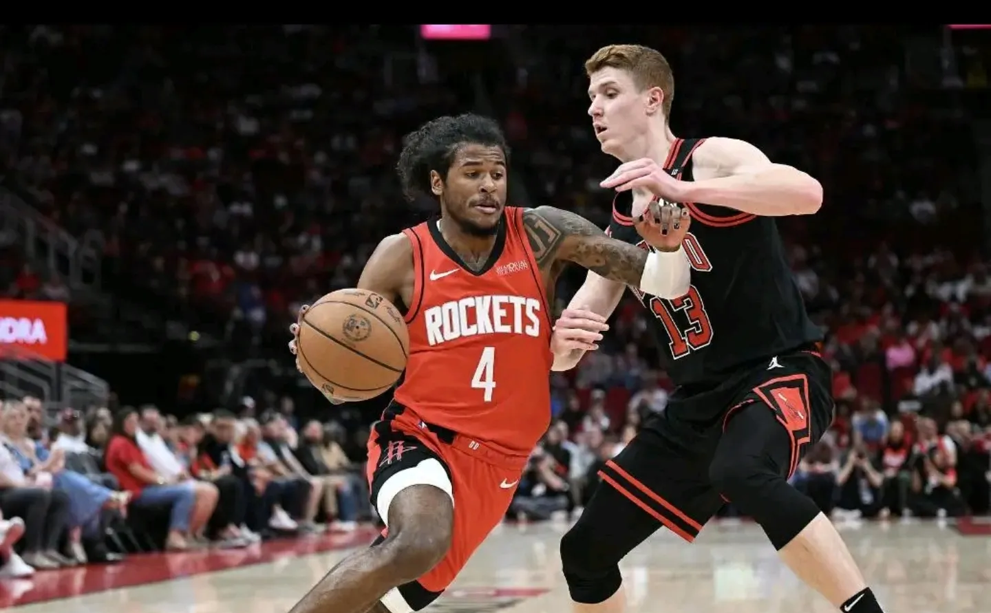 包含火箭主场出现问题，球队状况堪忧的词条