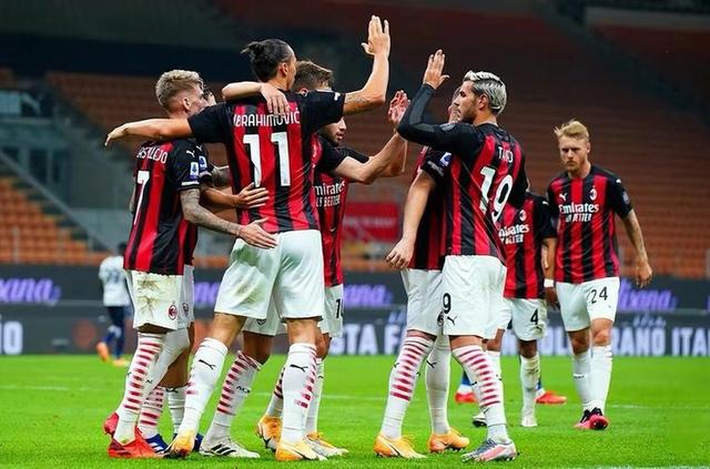 美国女子足球联赛赛场火爆,多支球队瞄准冠军宝座的简单介绍 美国女子足球联赛赛场火爆,多支球队瞄准冠军宝座的简单介绍