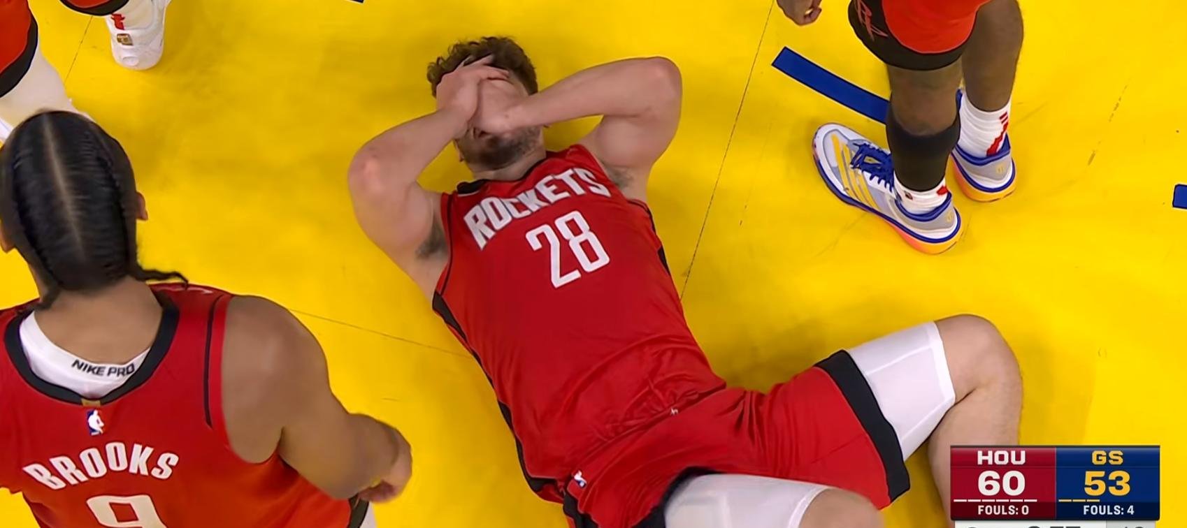 勇士队迎来双杀篮网，格林出场爆发