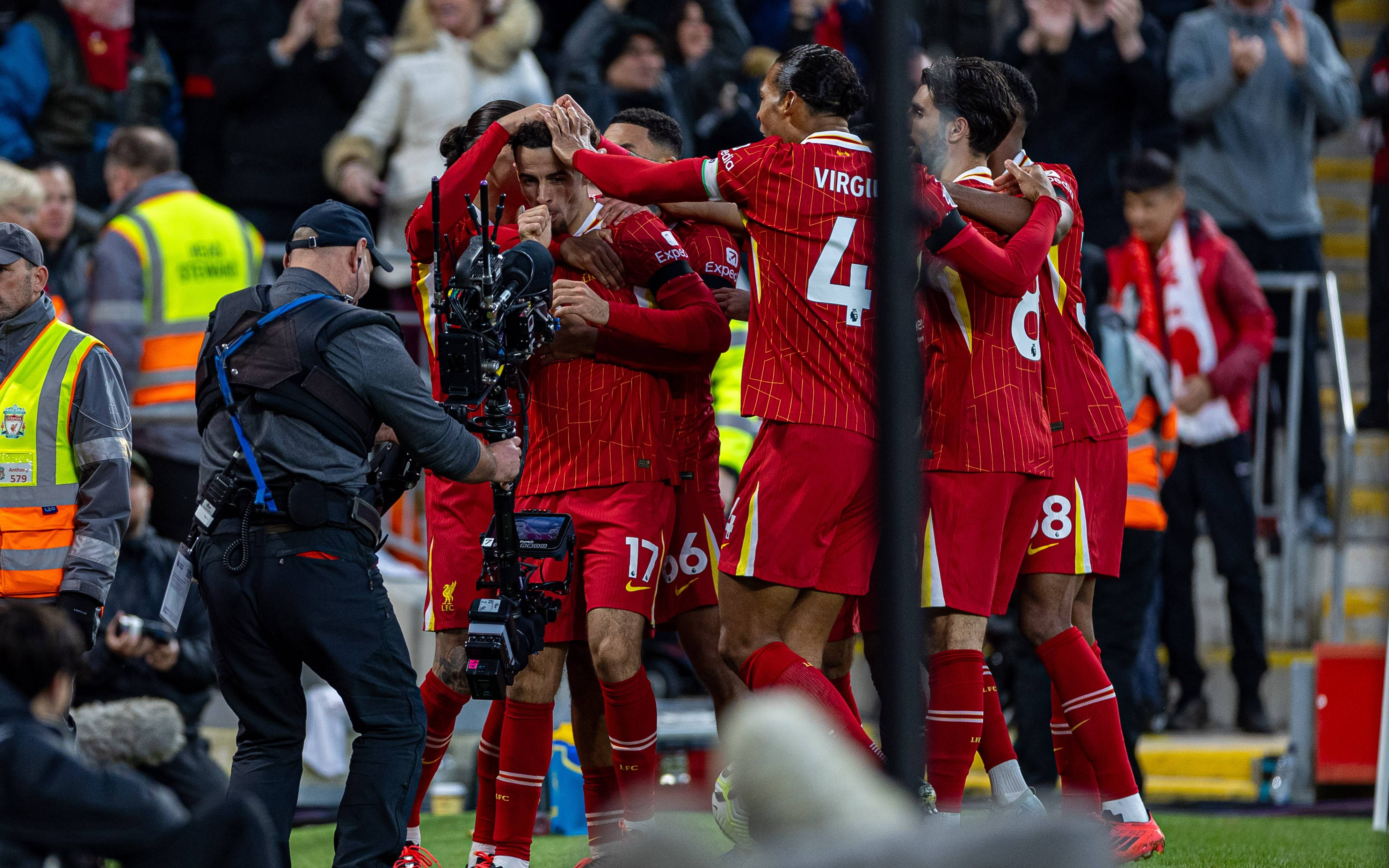 关于利物浦曼城激烈对决，绝对不能错过的信息