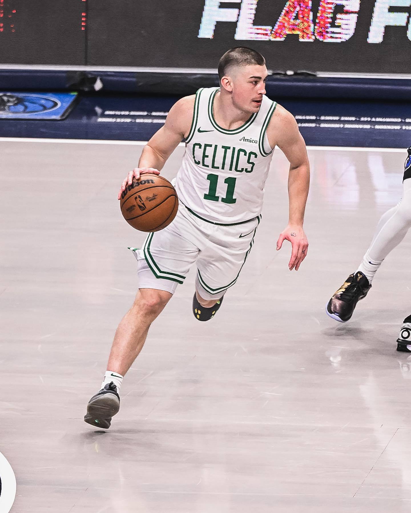 勇士力克凯尔特人，威斯布鲁克惊艳世界