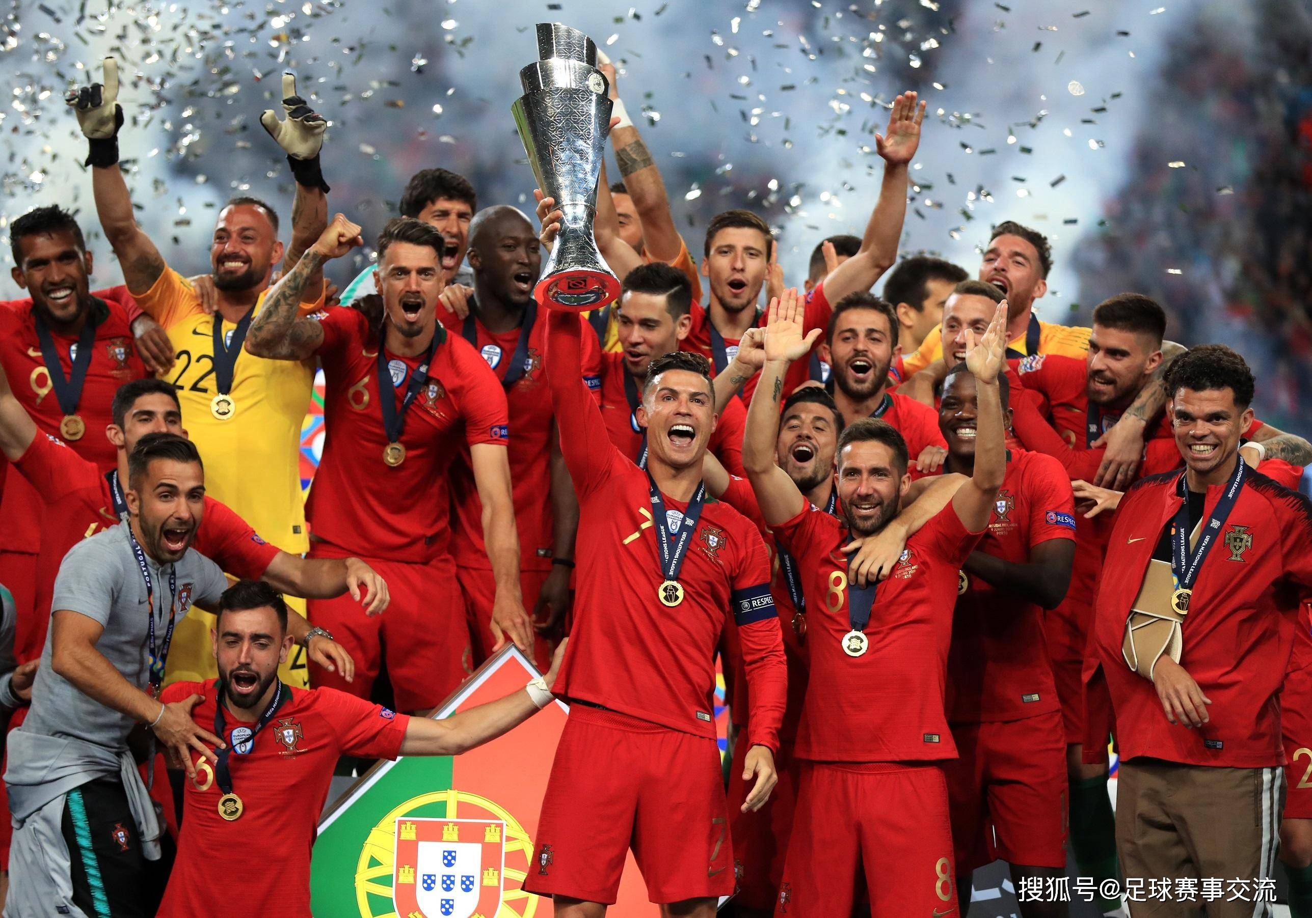 欧洲顶级联赛战队再次胜出，卫冕冠军